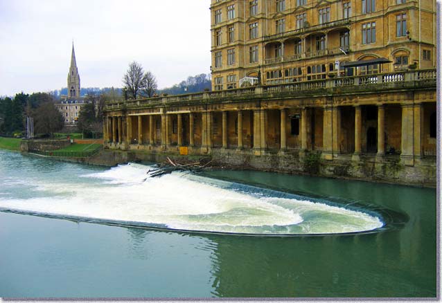 エイボン川の堰